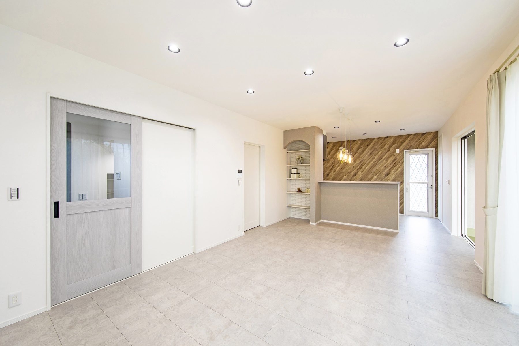 フレンチ ヴィンテージスタイルの家 施工事例 香川 岡山の土地 住まいなら日進堂